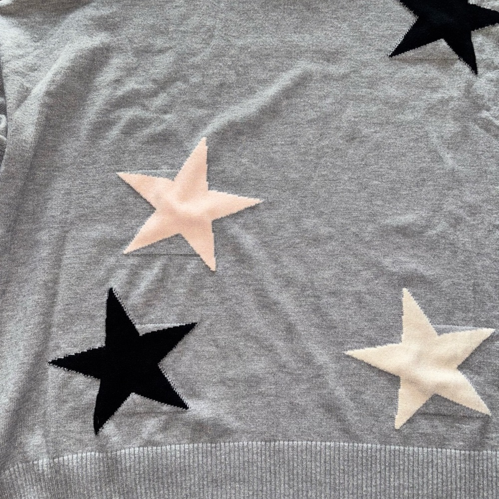Boutique Gray Sweater with Star Detail - Picture 3 of 6